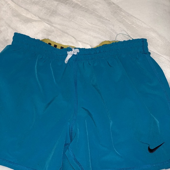 Nike DRI fit shorts! - Picture 2 of 4